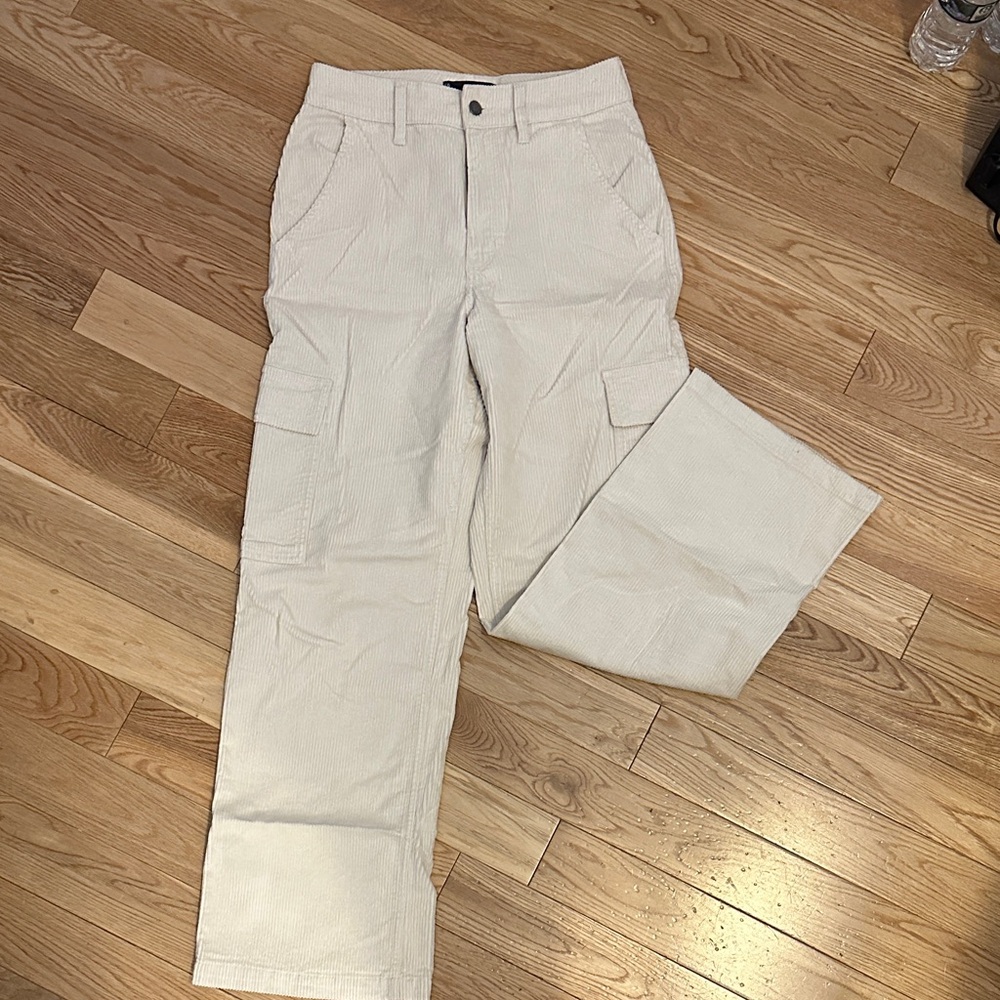 Hollister Cream Straight Leg Cargo Pants